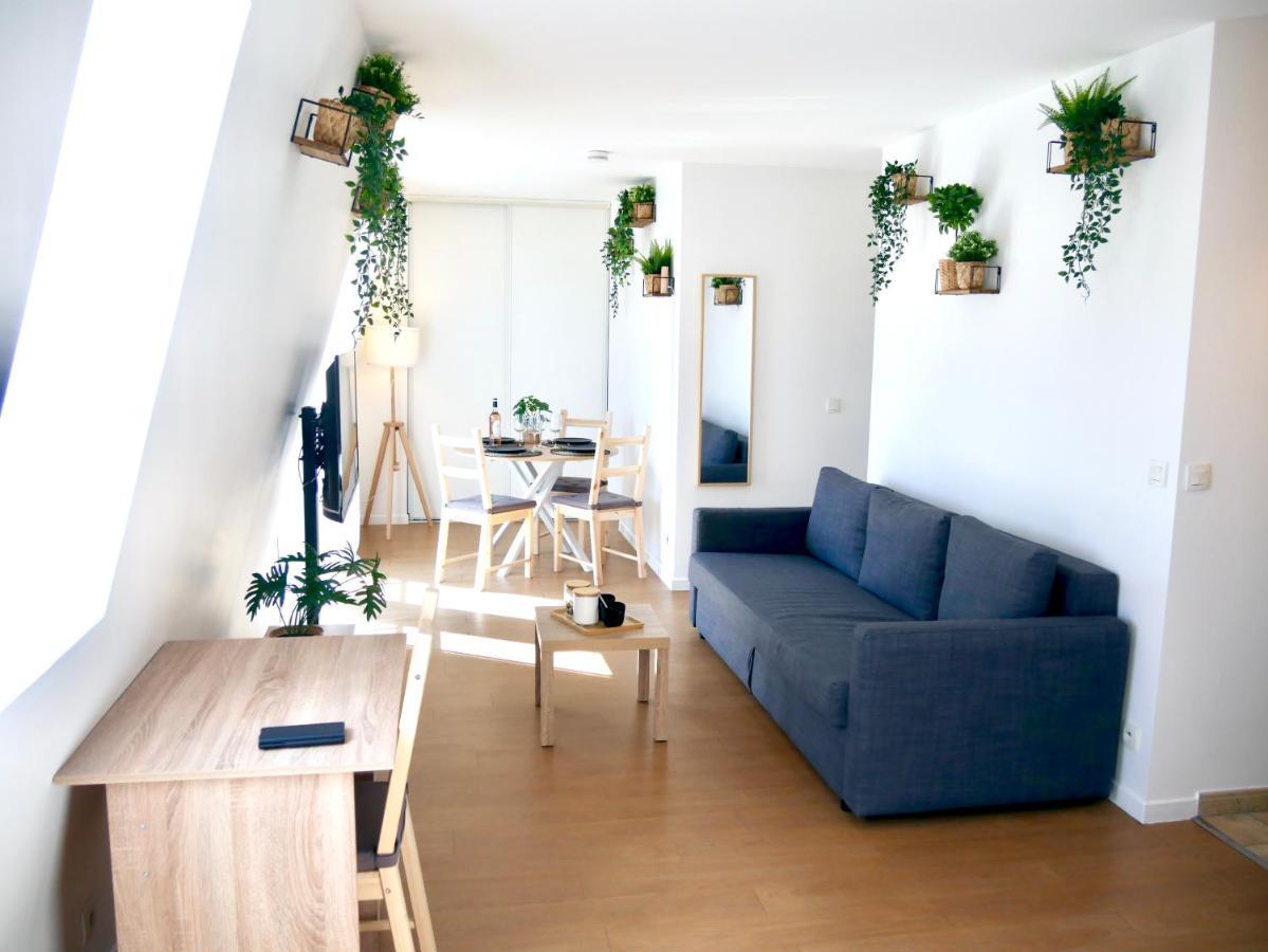 Le Petit Soleil De Corbeil Apartment Exterior photo